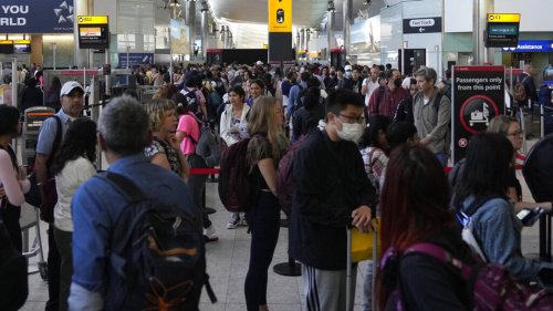 Le Royaume-Uni veut éviter le chaos dans les aéroports pour les vacances d'été