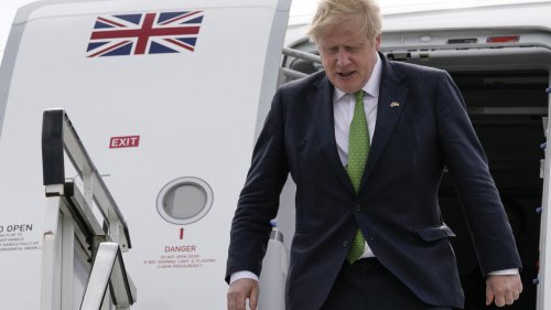 Royaume-Uni: Boris Johnson en visite à Belfast pour encourager la formation d'un exécutif