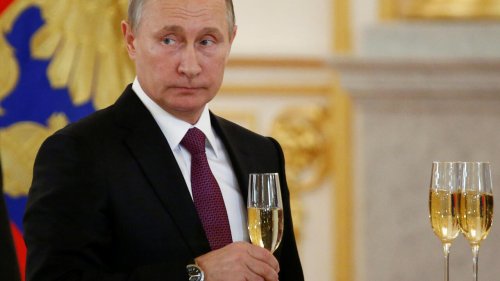 Bubbly relations restored as French Champagne houses end Russia boycott