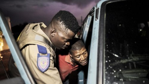 Reportage Afrique - Boire ou conduire: en Afrique du Sud, le manque de contrôles n'incite pas à choisir