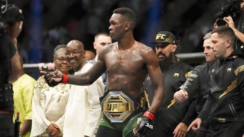 MMA: Israel Adesanya défend une 5e fois sa ceinture contre Jared Cannonier à l'UFC