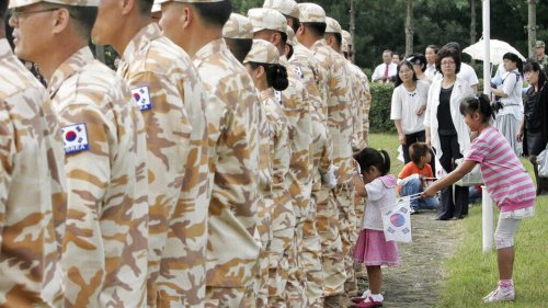 Corée du Sud: pas de service militaire pour les jeunes pères de familles nombreuses ?
