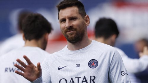 Invité international - Départ de Messi du PSG: «Il a cristallisé les échecs, comme un bouc émissaire», selon le journaliste Nabil Djellit