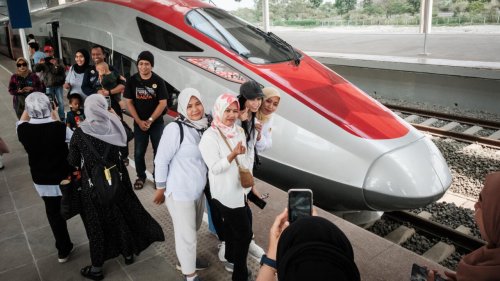 Indonésie: un train à grande vitesse flambant neuf à Jakarta construit avec l'aide de la Chine