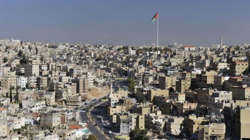 En Jordanie, des dizaines de personnes bloquées sans passeport, ni visa pour Israël