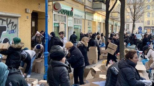 Séismes: en Allemagne, la diaspora turque est mobilisée pour aider