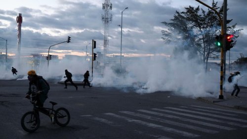 Les Colombiens prennent de nouveau la rue après un mois de pause