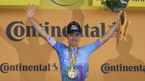 Clarke takes fifth stage at Tour de France as defending champion Pogacar looms