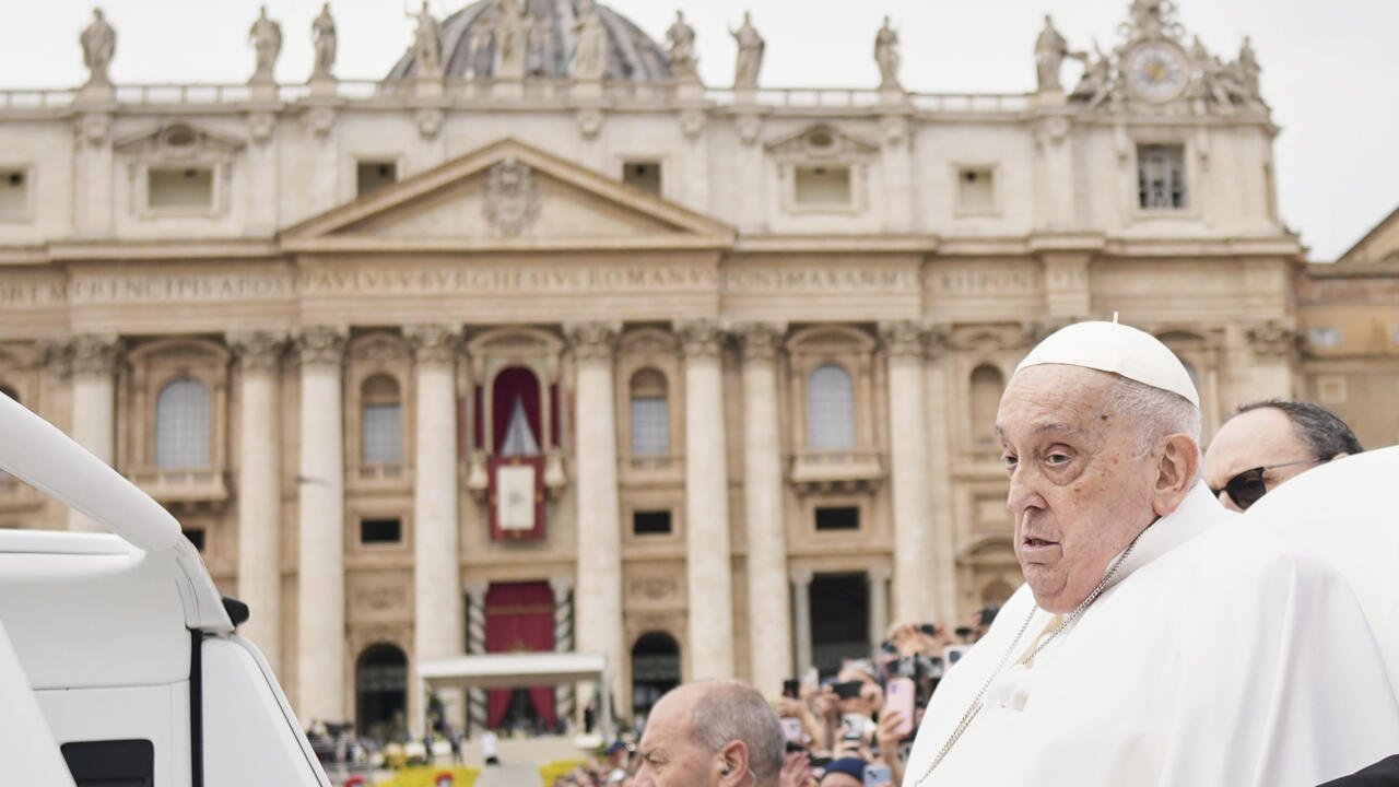Le pape François est mort à l'âge de 88 ans, annonce le Vatican