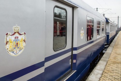 Ministrul Transporturilor somat de deputatul PNL, Alexandru Muraru, în scandalul ”șpriț și lăutari” în Trenul Regal