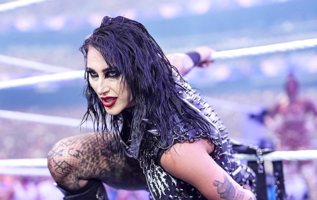 WWE News & Features