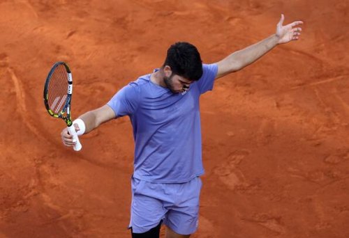 Tennis: Carlos Alcaraz schlägt Jannik Sinner im Finale von Rom