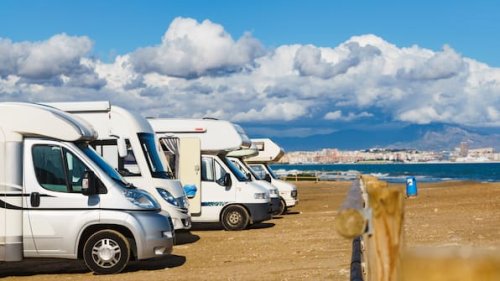 Spanien: Hier herrschen 2025 neue Wohnmobil-Parkverbote an der Costa Blanca