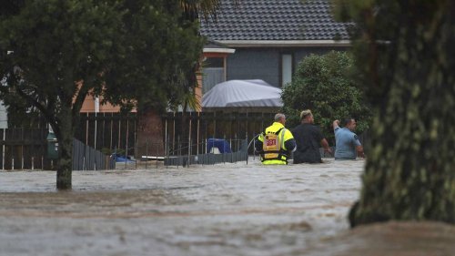 Regenfälle in Neuseeland: Auckland steht unter Wasser