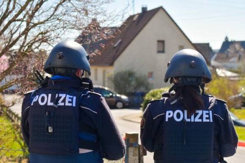 Dreifachmord von Weitefeld: Wie nah sind die Polizisten dem Mörder in der Tatnacht gekommen?