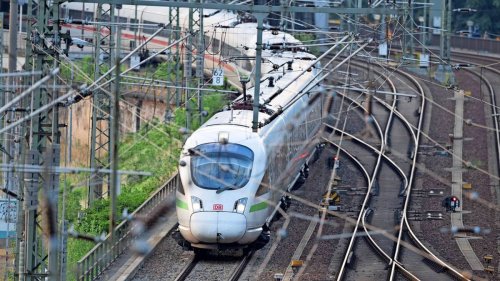 Deutsche Bahn verfehlt Pünktlichkeitsziel auch 2022: Bahnchef Lutz senkt Ziel für nächstes Jahr