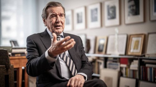 Altkanzler Schröder verteidigt seine Freundschaft zu Putin - und der Kreml freut sich