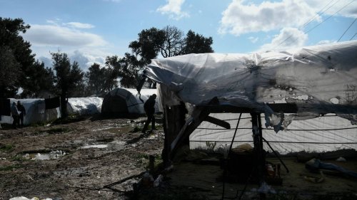 Europa-Grüne: Flüchtlinge in griechischen Lagern werden rund um die Uhr überwacht