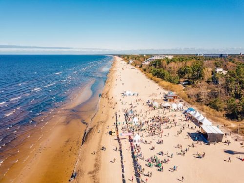 Strandurlaub ohne Schwitzen: Europas kühle Reiseziele
