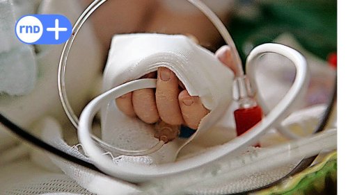 ﻿Säuglinge unter Drogen: von Geburt an auf Entzug