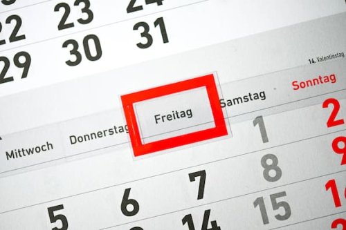 Umfrage: Mehrheit der Arbeitnehmer für Wochenarbeitszeit