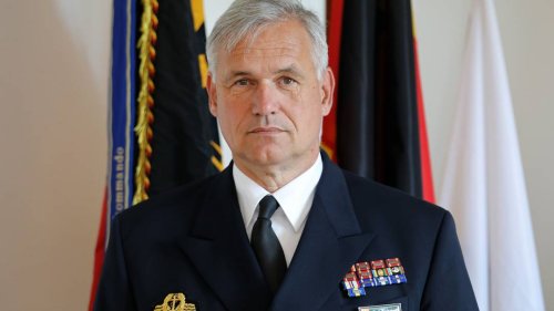 Nach umstrittenen Putin-Äußerungen: Deutscher Marine-Chef tritt ab