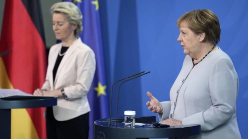 Merkel stärkt von der Leyen den Rücken – die ist wegen ihrer Untätigkeit gegenüber Polen und Ungarn unter Druck