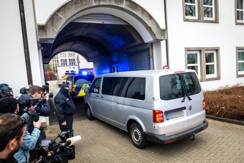 Ex-RAF-Terroristin Daniela Klette: Prozessauftakt in Celle