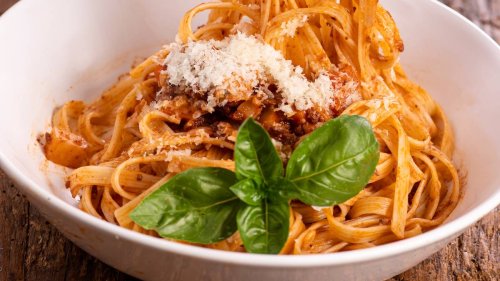 Ohne Spaghetti, Knoblauch und Petersilie: So wird Bolognese offiziell gekocht