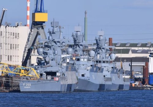Korvette Augsburg in Hamburg getauft - Ablieferung an Marine noch nicht in Sicht