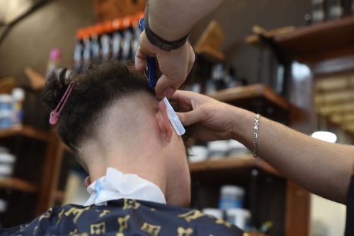 Koalitionsvertrag: Kampf gegen Schwarzarbeit in der Friseurbranche