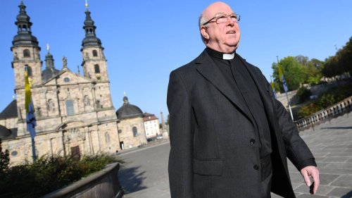 Papst nimmt Rücktrittsgesuch des Paderborner Erzbischofs Becker an