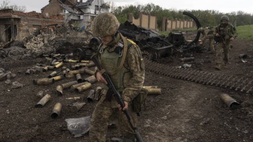 Ukrainische Soldaten stoßen bis zur russischen Grenze vor - Selenskyj wirbt in Asien und Afrika um Unterstützung