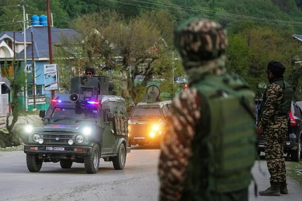 Anschlag auf Touristen in Kaschmir: Indien verstärkt Sicherheit