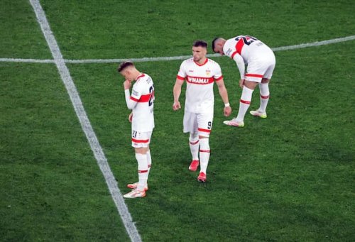 Krise des VfB Stuttgart immer schlimmer - Trainer Hoeneß ratlos