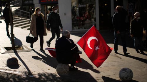 Nach Erdogan-Wahlsieg: Börse im Aufwind, Lira baut ab