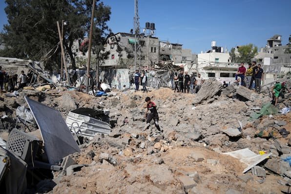 Nahost-Liveticker: Israel greift nach Geisel-Freilassung wieder Ziele in Gaza an