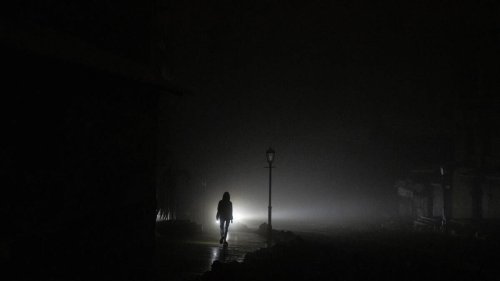 Ukraine in der Nacht: Selenskyj will Krim befreien, Stromnetz erholt sich langsam von Blackout