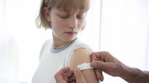 Studien „geben Sicherheit“: Corona-Impfung beeinflusst Menstruation nur gering