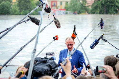 Merz in Tirana: Gipfel zur Ukraine – neue Europapolitik