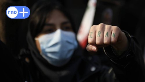 Iranischer Demonstrant berichtet von Erpressung, Bedrohung und fehlender medizinischer Versorgung für Verletzte