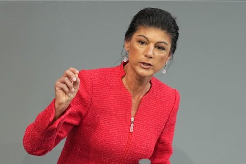 Sahra Wagenknecht: Russland bei Weltkriegs-Gedenken nicht ausschließen