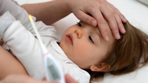 Viele kleine Kinder erkranken derzeit am RS-Virus: Was Eltern jetzt wissen müssen