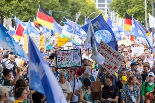 Demonstrationen am Samstag: Querdenker und Rechtsextreme wollen bundesweit demonstrieren