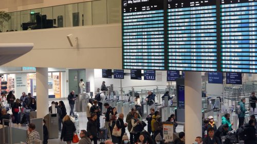 Eisregen droht: Münchner Flughafen stellt Betrieb am Dienstagmorgen ein