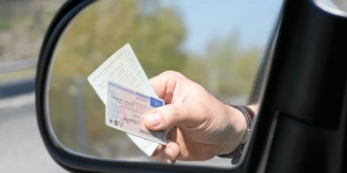 Digitaler Fahrzeugschein erklärt: Die wichtigsten Fragen und Antworten