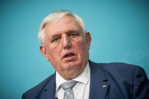 Nordrhein-Westfalens Arbeitsminister sieht Gemeinsamkeiten zwischen Christentum und Arbeiterbewegung