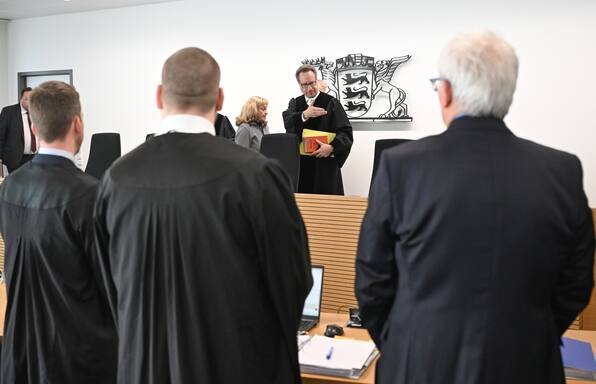 Verfassungsschutz darf Südwest-AfD weiter als Verdachtsfall beobachten