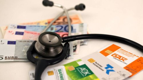 Krankenkassen erwarten 2024 Rekorddefizit und drastischen Beitragssprung