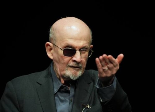 New York: Attentäter von Salman Rushdie zu 25 Jahren Haft verurteilt